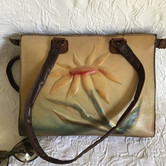 Artisanal Hand Crafted Leather Shoulder Purse / Tote Bag by Conception Cuir - Picture 2 of 8